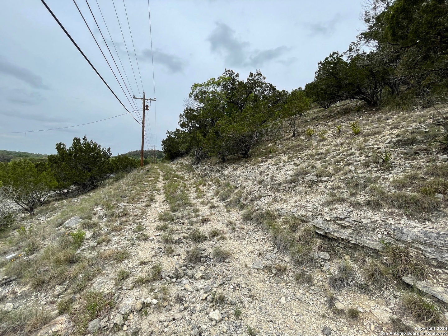 Lots 1-9,11-17 Georges Road Lakehills TX 78063