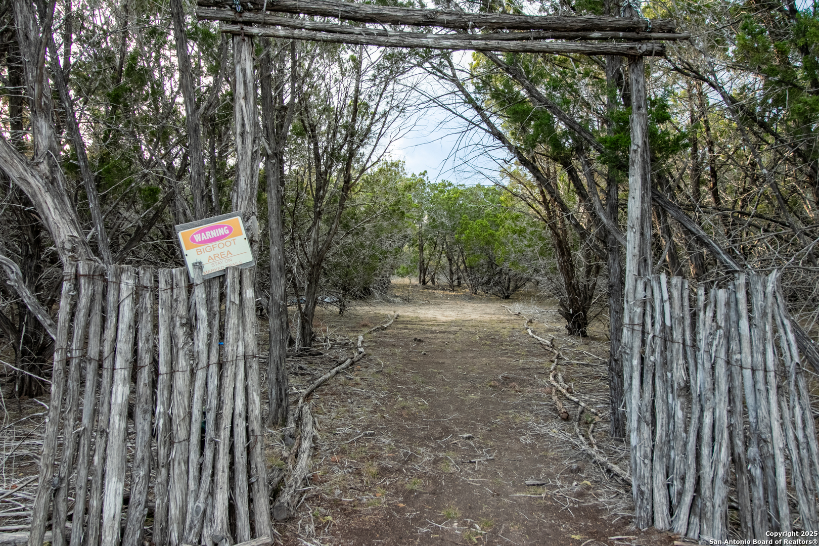 49 Cool Creek Camp Verde TX 78010