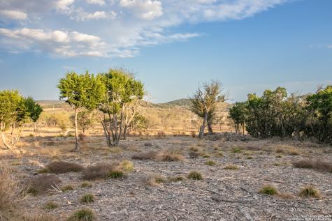 49 Cool Creek Camp Verde TX 78010