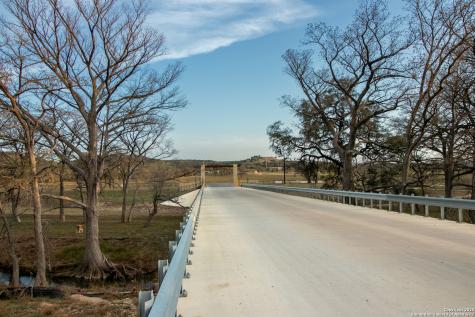49 Cool Creek Camp Verde TX 78010