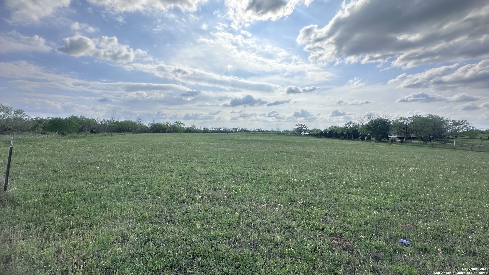 1 County Road # 163 Elmendorf TX 78112