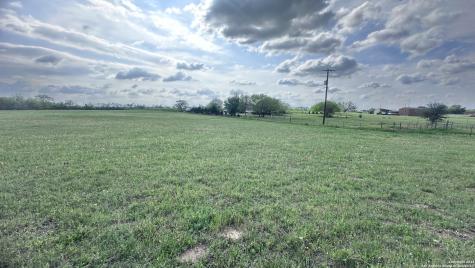 1 County Road # 163 Elmendorf TX 78112