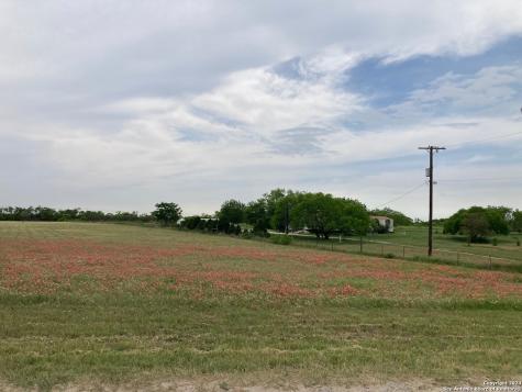 1 County Road # 163 Elmendorf TX 78112