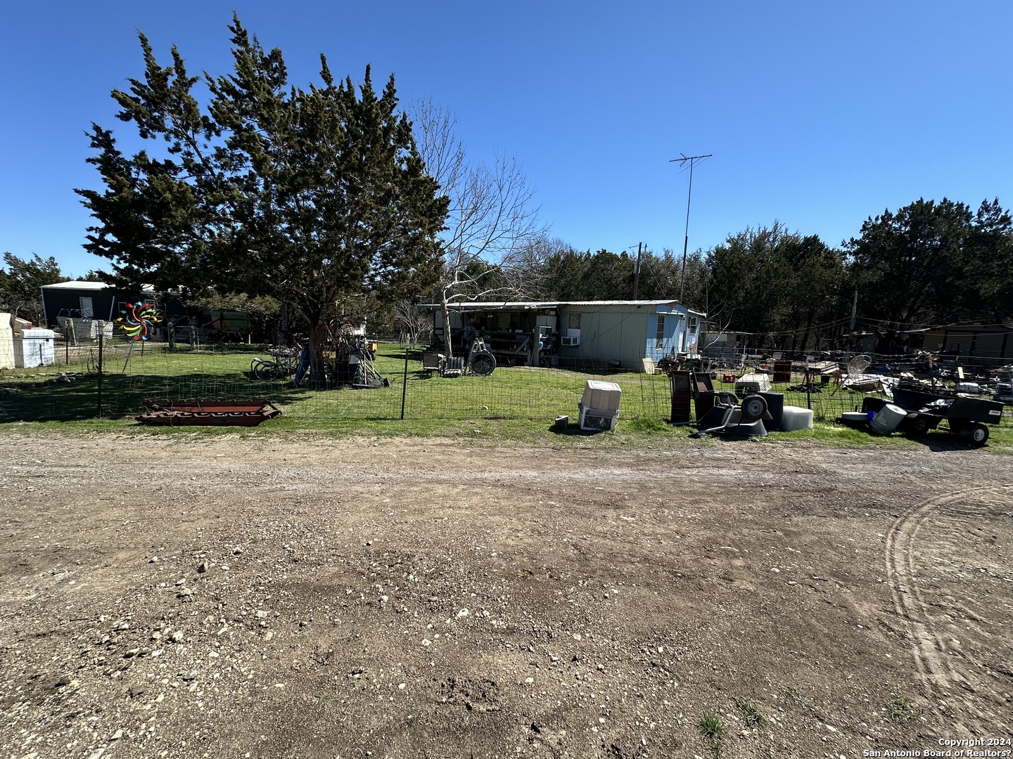 4621 Mccall Creek Road Blanco TX 78606