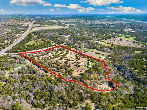 4621 Mccall Creek Road Blanco TX 78606
