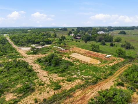 2105 County Road 124 Floresville TX 78114