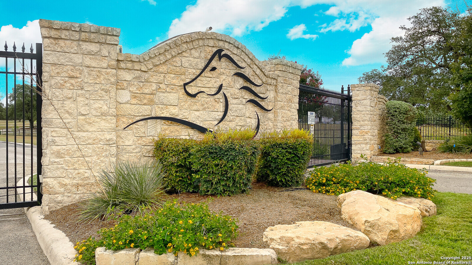 2727 Palomino Springs Bandera TX 78003