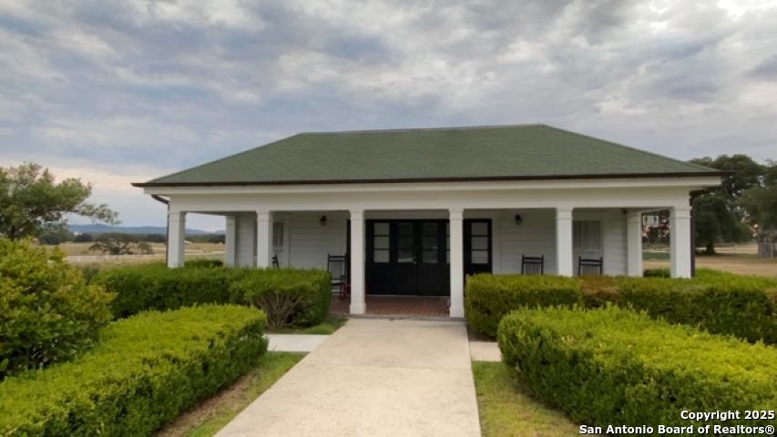 2727 Palomino Springs Bandera TX 78003