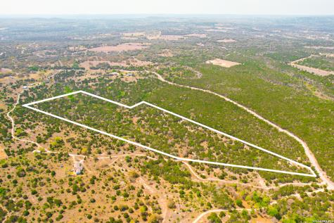 107 Camp Alzafar Boerne TX 78006