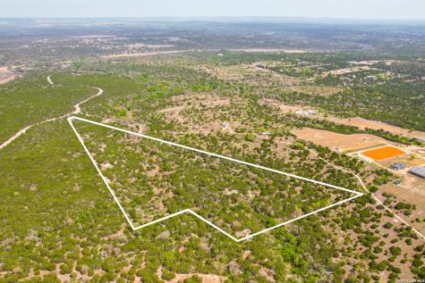 107 Camp Alzafar Boerne TX 78006