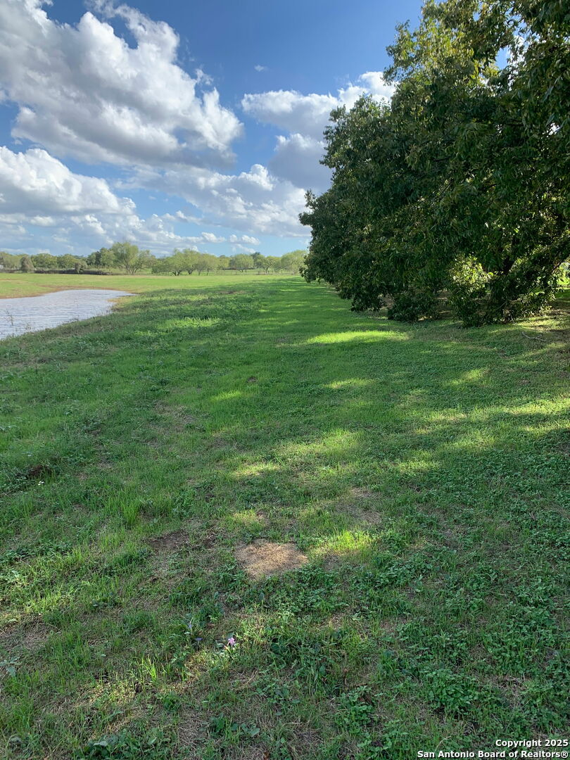 263 Krams Creek Seguin TX 78155