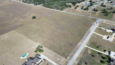 100 Scenic Hills La Vernia TX 78121