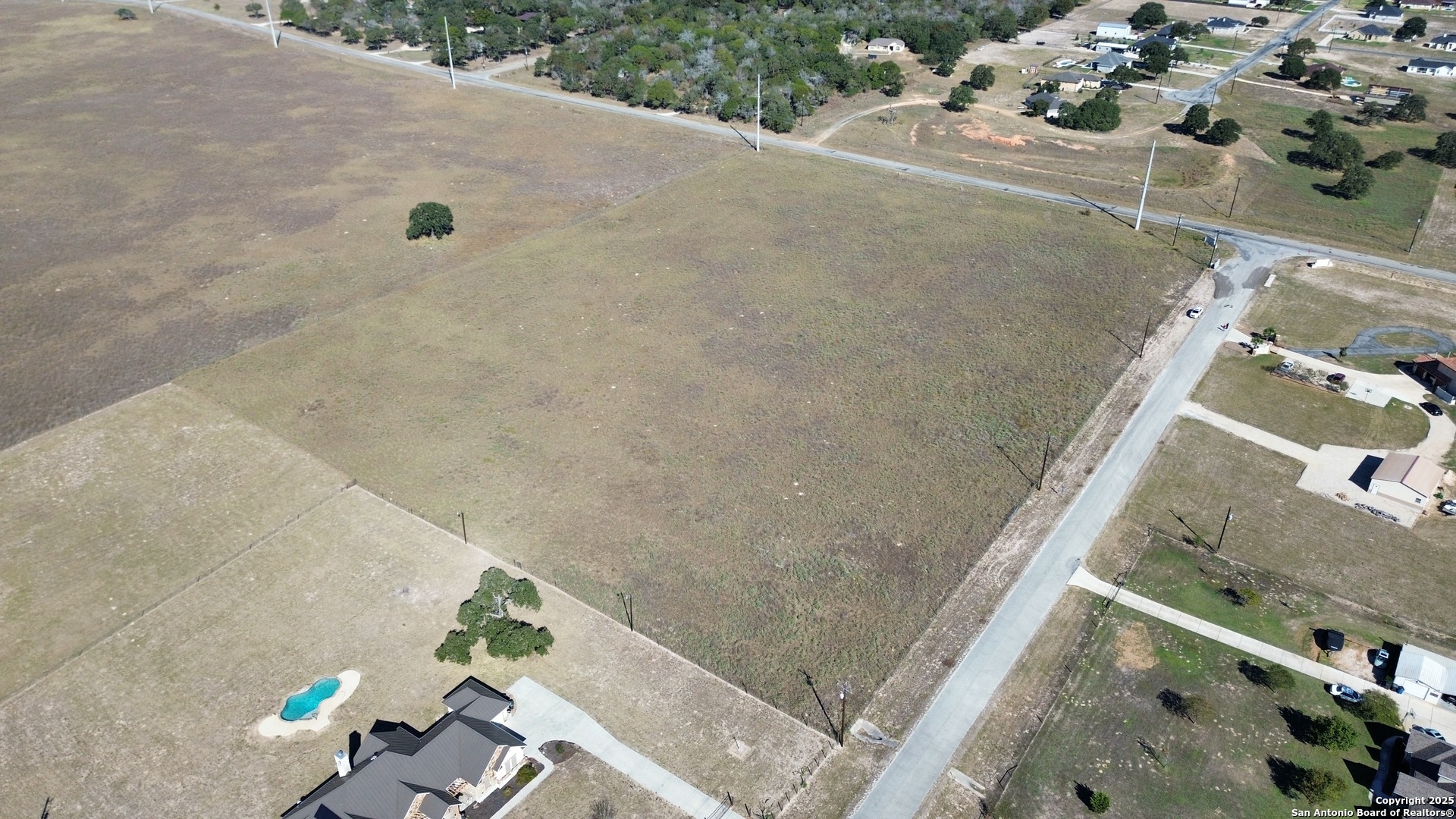 100 Scenic Hills La Vernia TX 78121