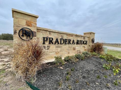 124 Pradera Ridge Floresville TX 78114