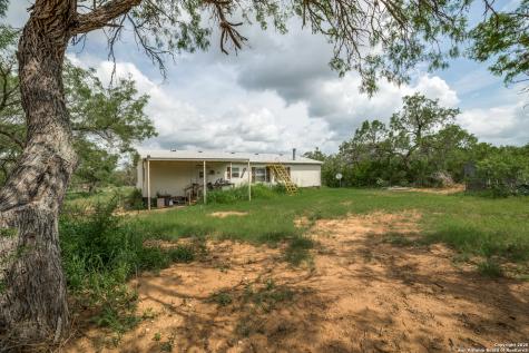 1062 County Road 122 Lot 4 Floresville TX 78114