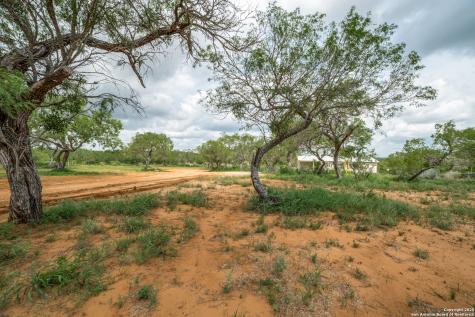 1062 County Road 122 Lot 4 Floresville TX 78114