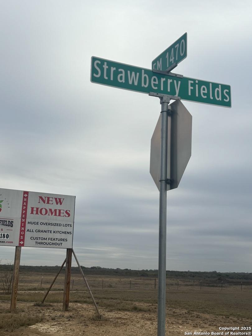 108 Albion Poteet TX 78065
