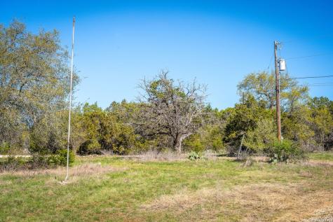 487 Old Bear Creek New Braunfels TX 78132