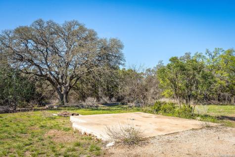 487 Old Bear Creek New Braunfels TX 78132