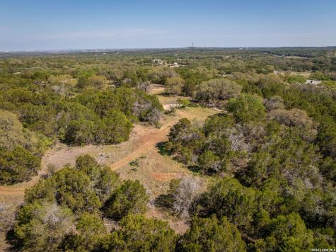 487 Old Bear Creek New Braunfels TX 78132