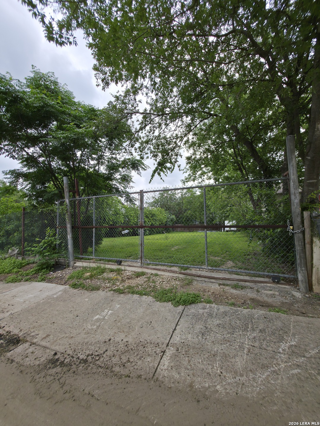 1406 W Ridgewood Court San Antonio TX 78201