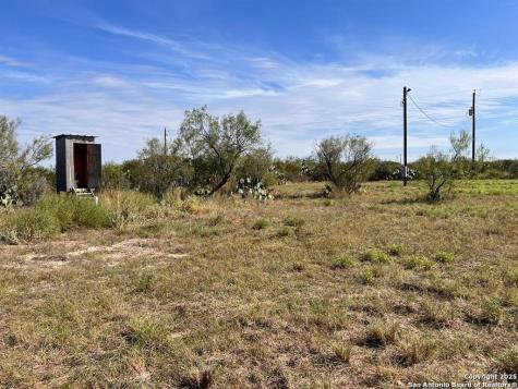 204 Camino Bolivar Laredo TX 78043