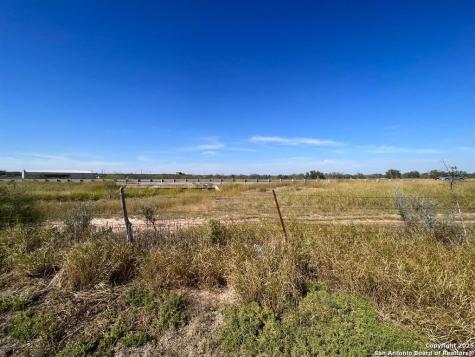 204 Camino Bolivar Laredo TX 78043