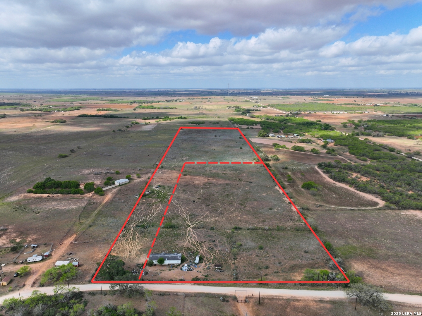 2612 County Road 232 Floresville TX 78114