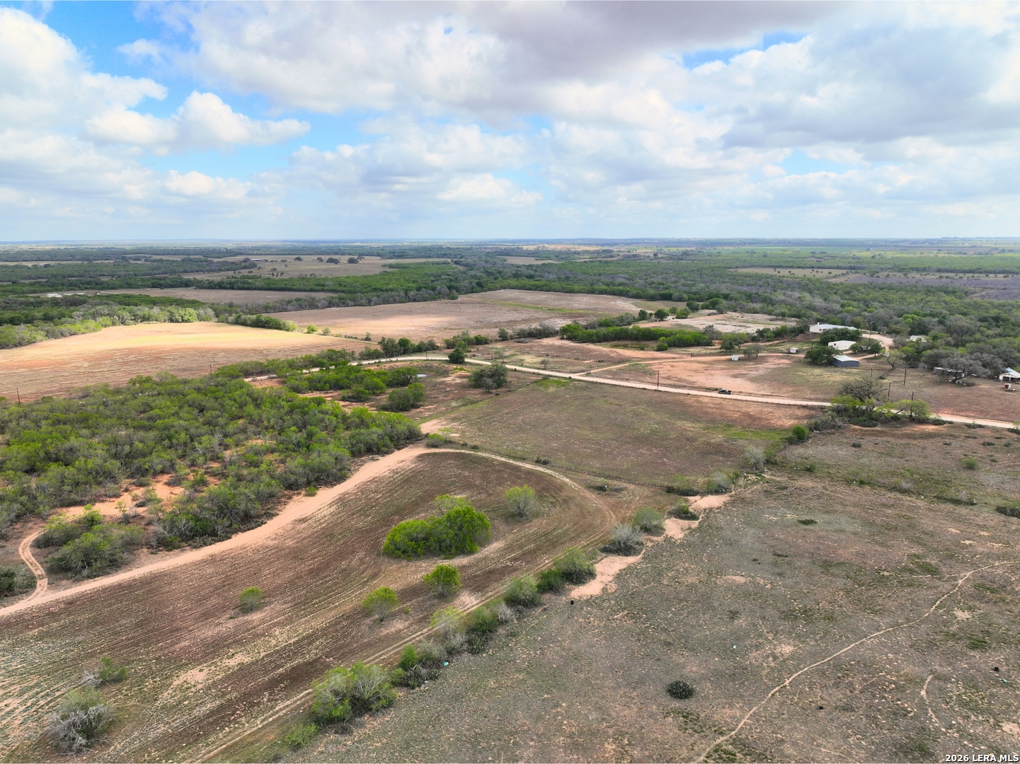 2612 County Road 232 Floresville TX 78114