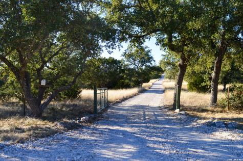 3527 Stapp Ranch Mountain Home TX 78058