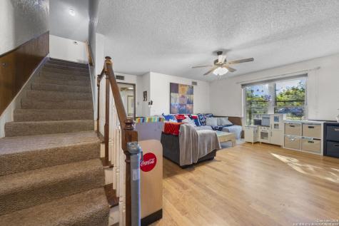 2452 2nd Street Pleasanton TX 78064