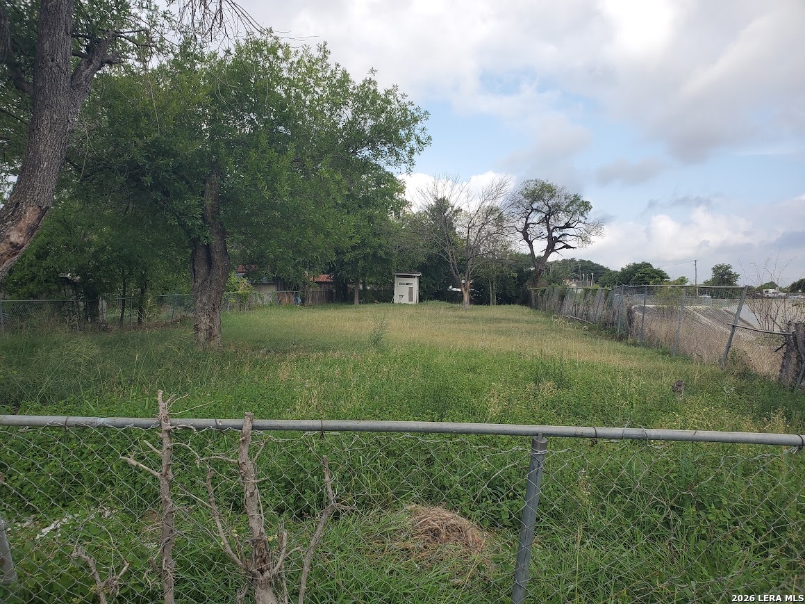 1915 N Hamilton Street San Antonio TX 78201