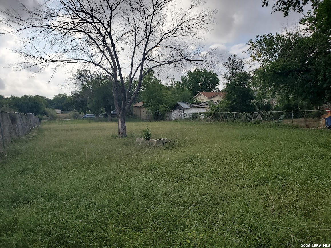 1915 N Hamilton Street San Antonio TX 78201