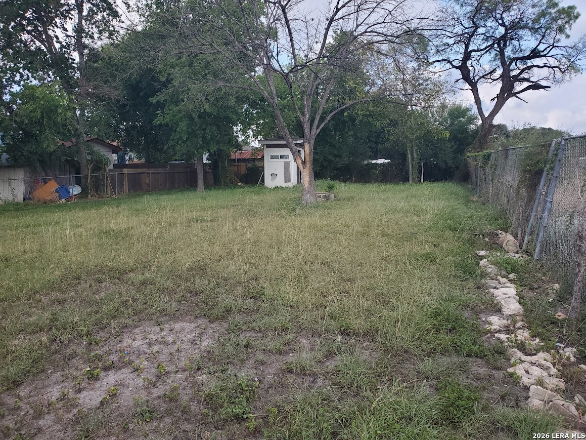 1915 N Hamilton Street San Antonio TX 78201