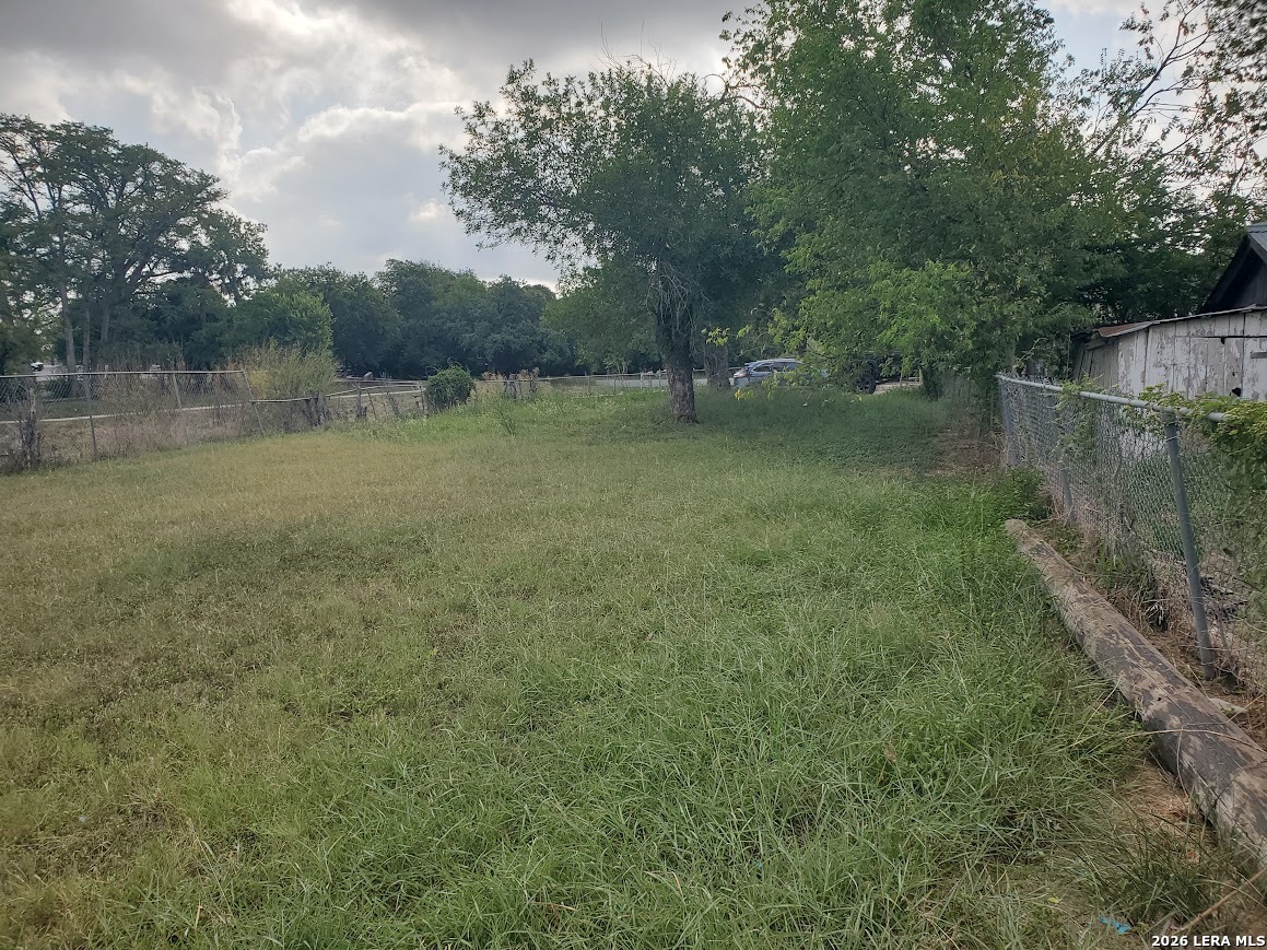 1915 N Hamilton Street San Antonio TX 78201