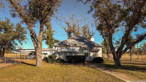 5040 W State Highway 29 Mason TX 76856