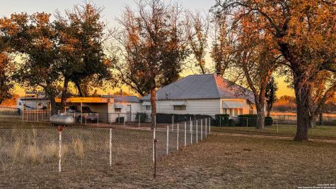 5040 W State Highway 29 Mason TX 76856
