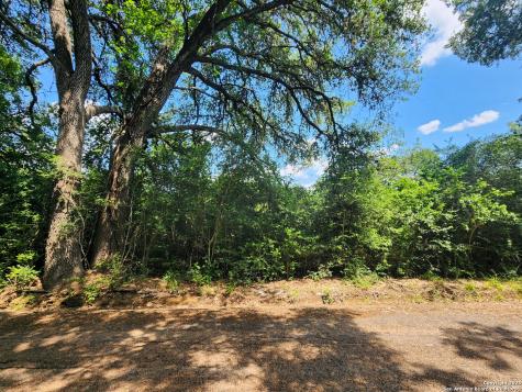 961 Lane Pool Lagrange TX 78945