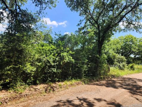 961 Lane Pool Lagrange TX 78945