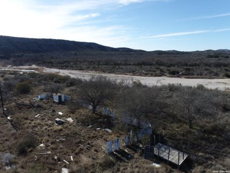 945 Private Road 2310 Uvalde TX 78801