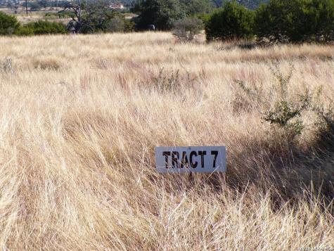 196 Las Brisas Kerrville TX 78028