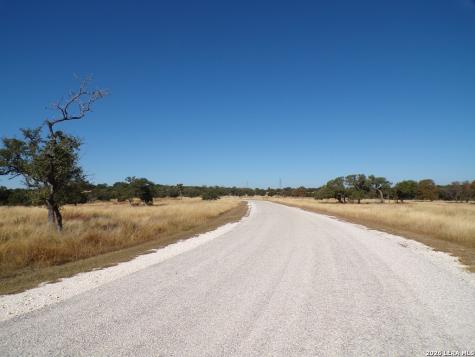 196 Las Brisas Kerrville TX 78028