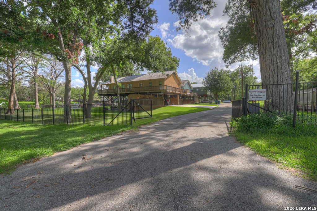 1165 Ethel Seguin TX 78155