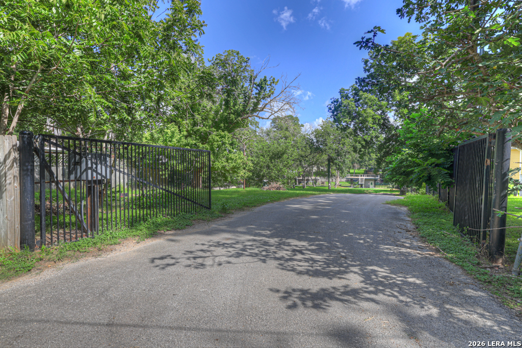 1165 Ethel Seguin TX 78155