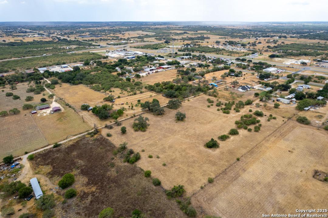 5425 Lone Oak Adkins TX 78101
