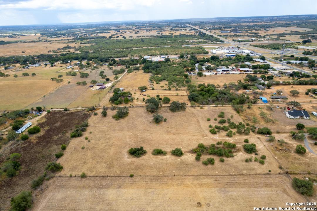 5425 Lone Oak Adkins TX 78101