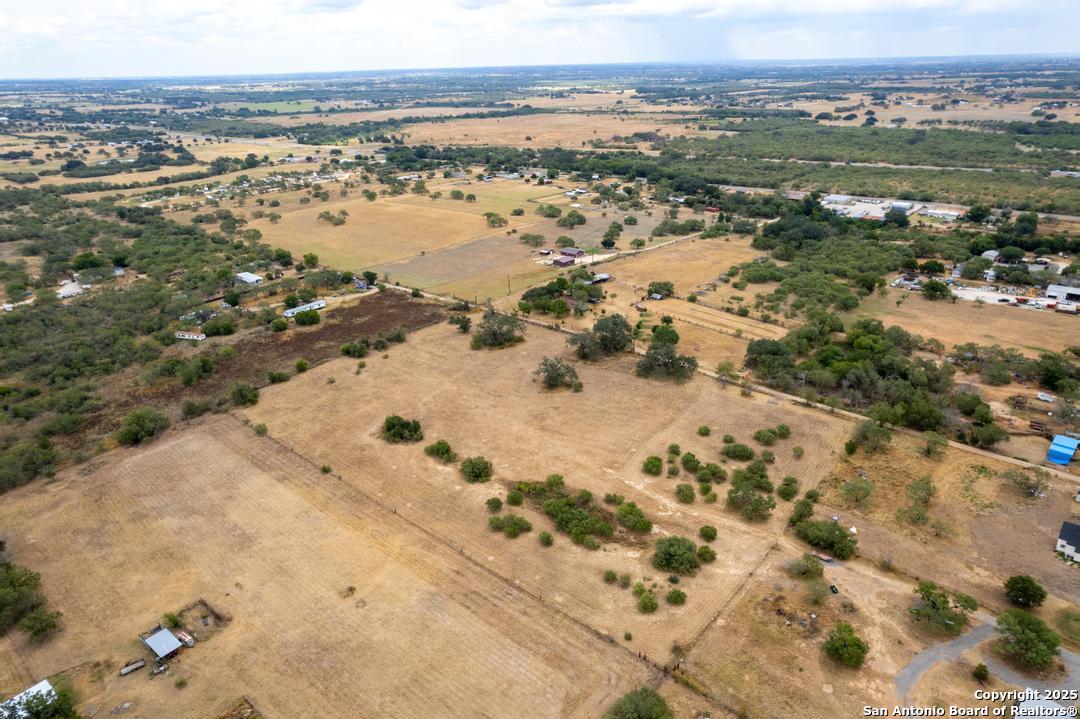 5425 Lone Oak Adkins TX 78101