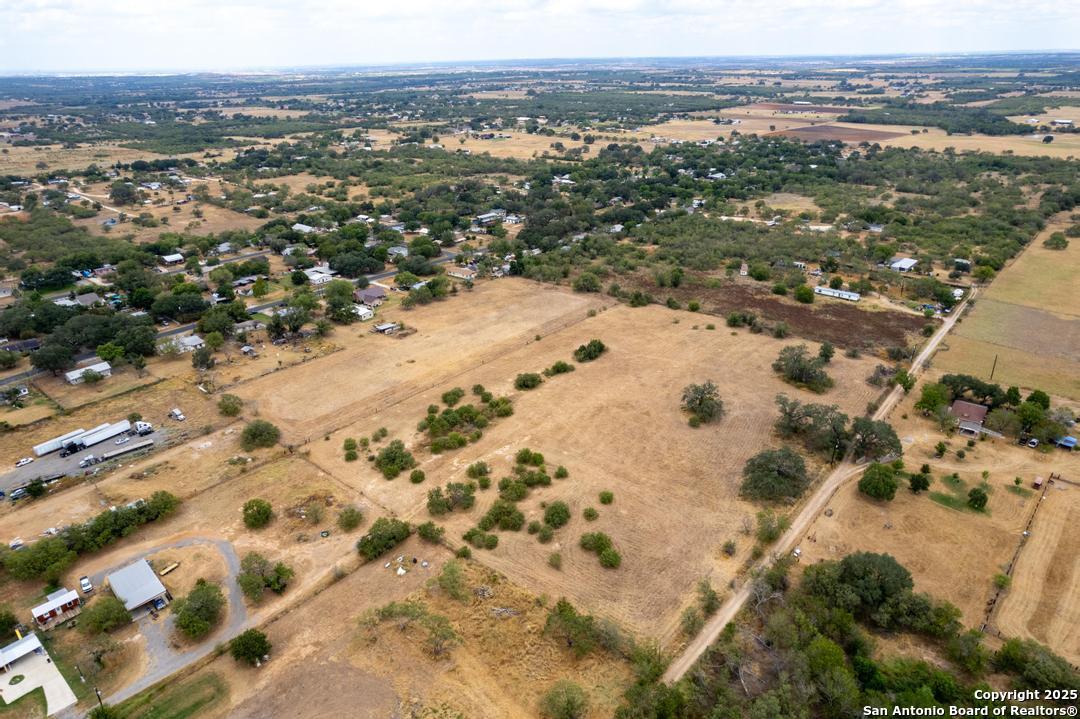 5425 Lone Oak Adkins TX 78101