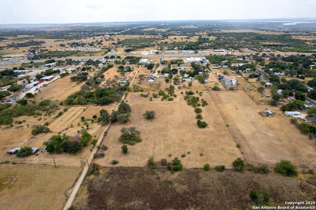 5425 Lone Oak Adkins TX 78101