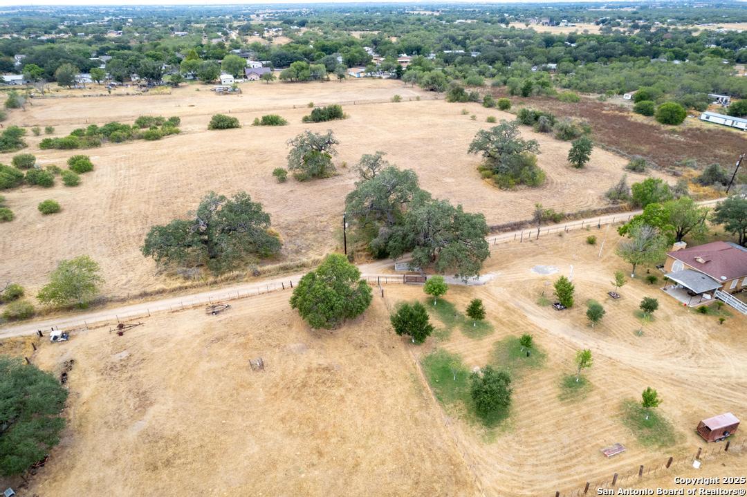 5425 Lone Oak Adkins TX 78101